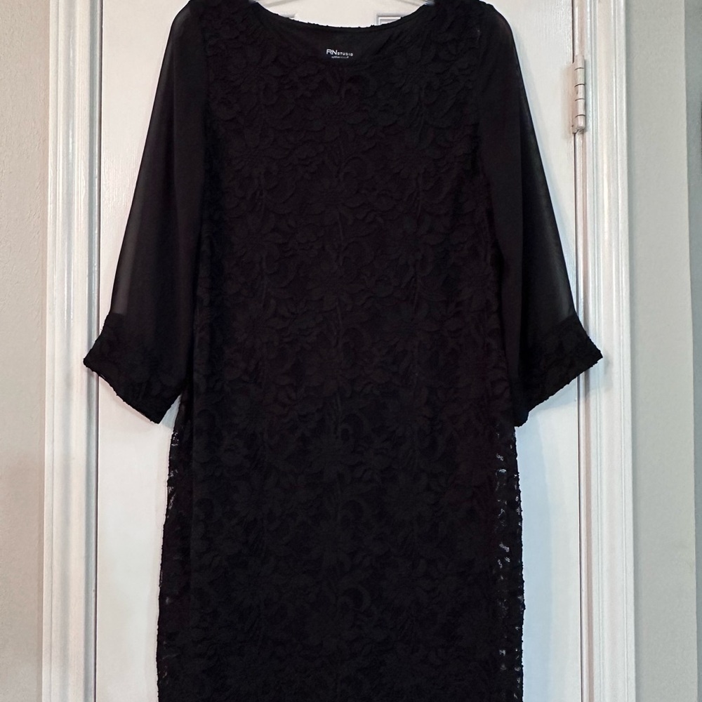 Ronni Nicole Black Lace Long‎ Sleeve Dress